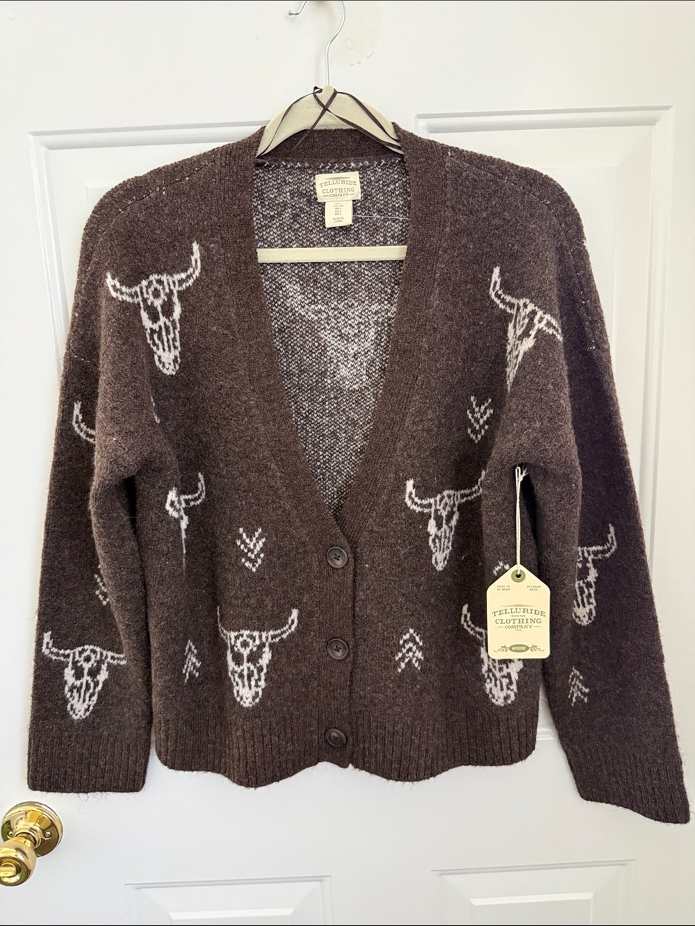 Telluride Clothing Women’s Western Bull
Head Cardigan Sweater - Size Large